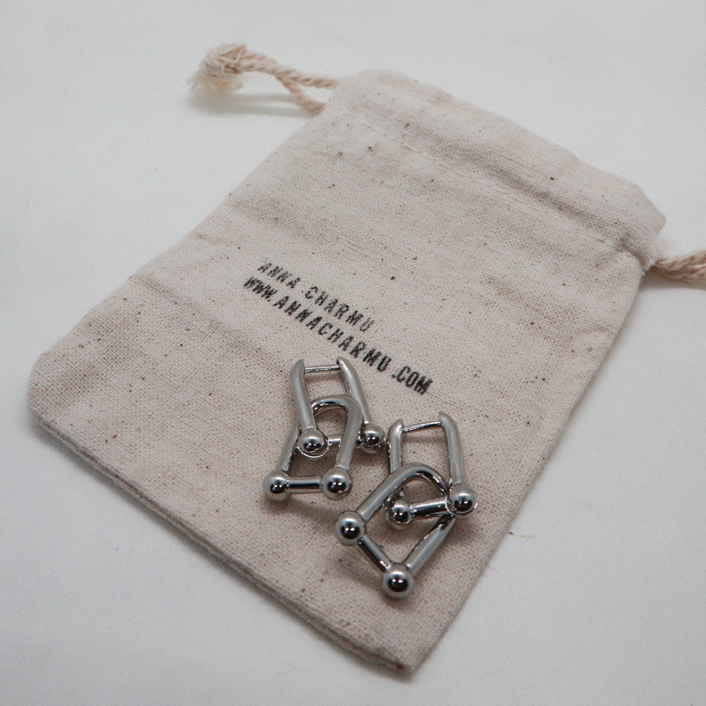 Shackles silver earrings