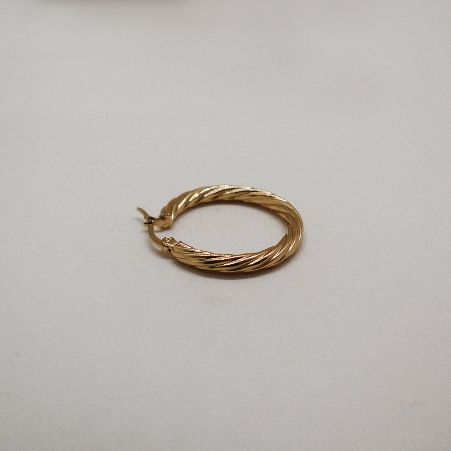 Noor twisted earrings 30mm