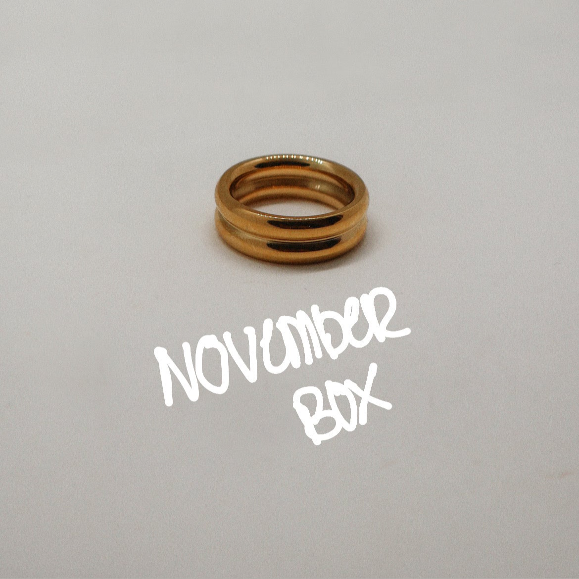 The ANNA CHARMU box