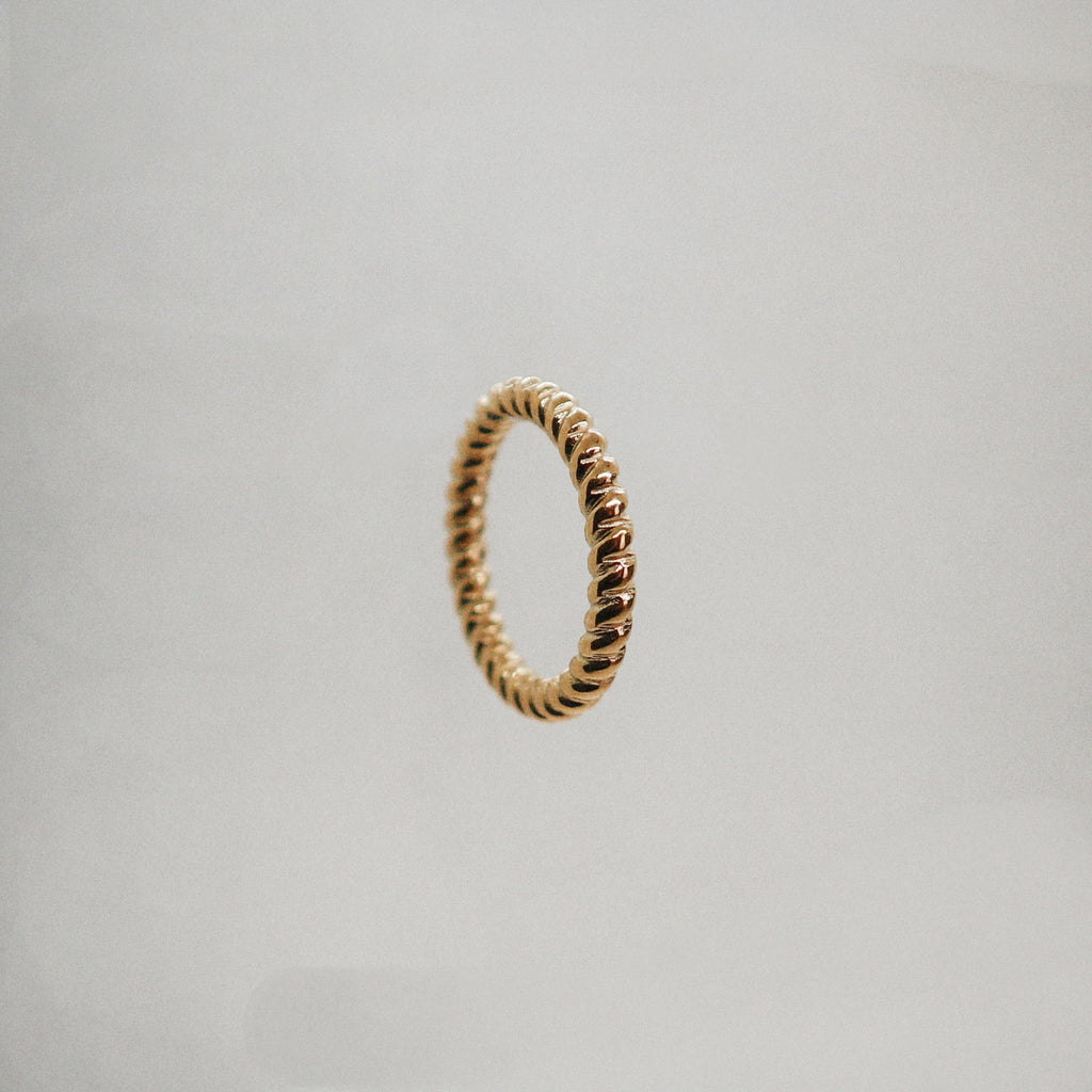 Vita ring gold