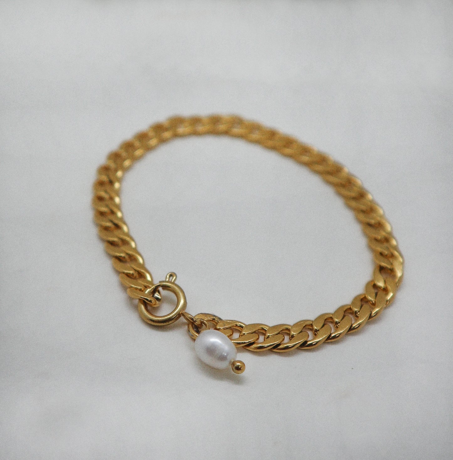 Bello pearl bracelet