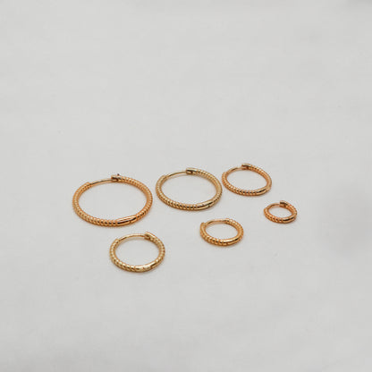 Hailey hoop earrings 18 mm gold