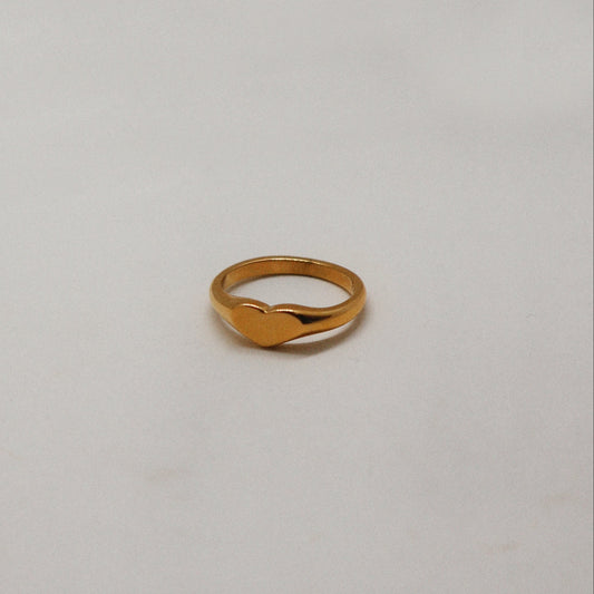 Ava heart ring