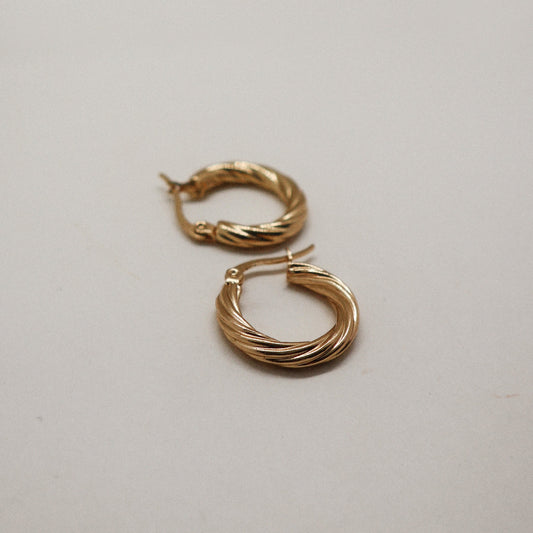 Noor twisted earrings 20mm