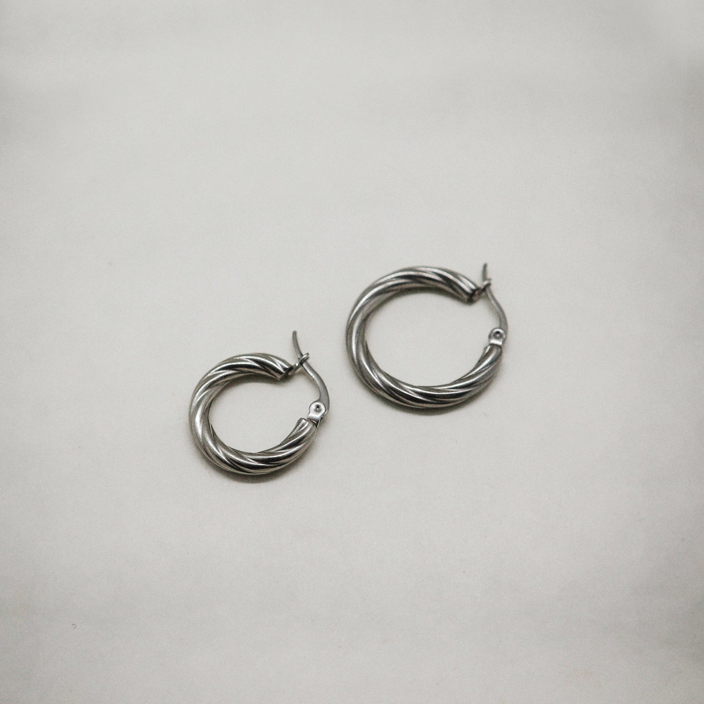 Noor twisted silver 25 mm