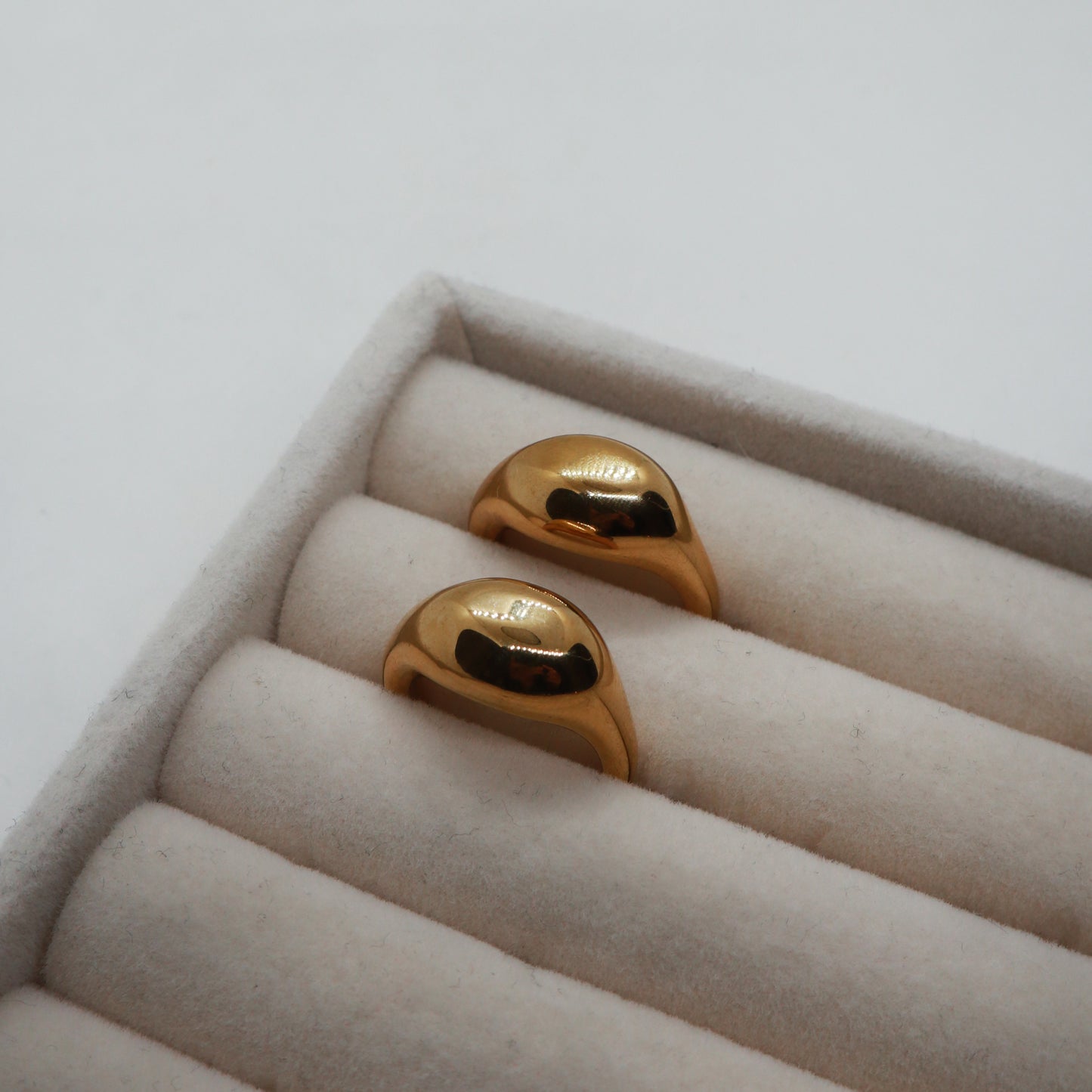 Stacy gold ring