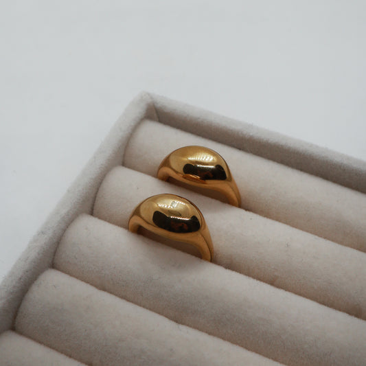 Stacy gold ring