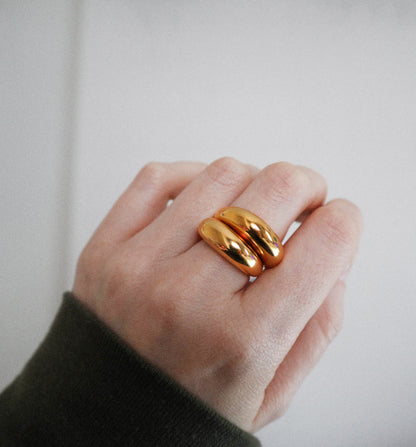Plain bang gold ring