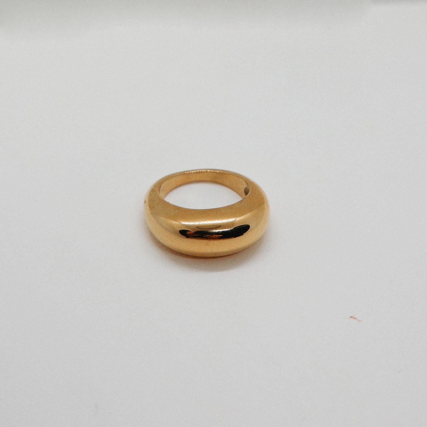 Plain bang gold ring